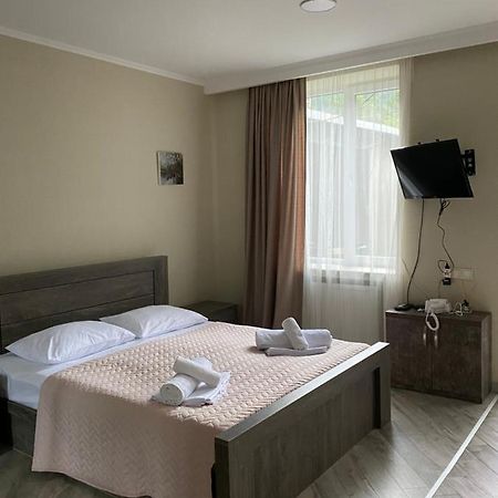 Nikani1 Bordzjomi Buitenkant foto