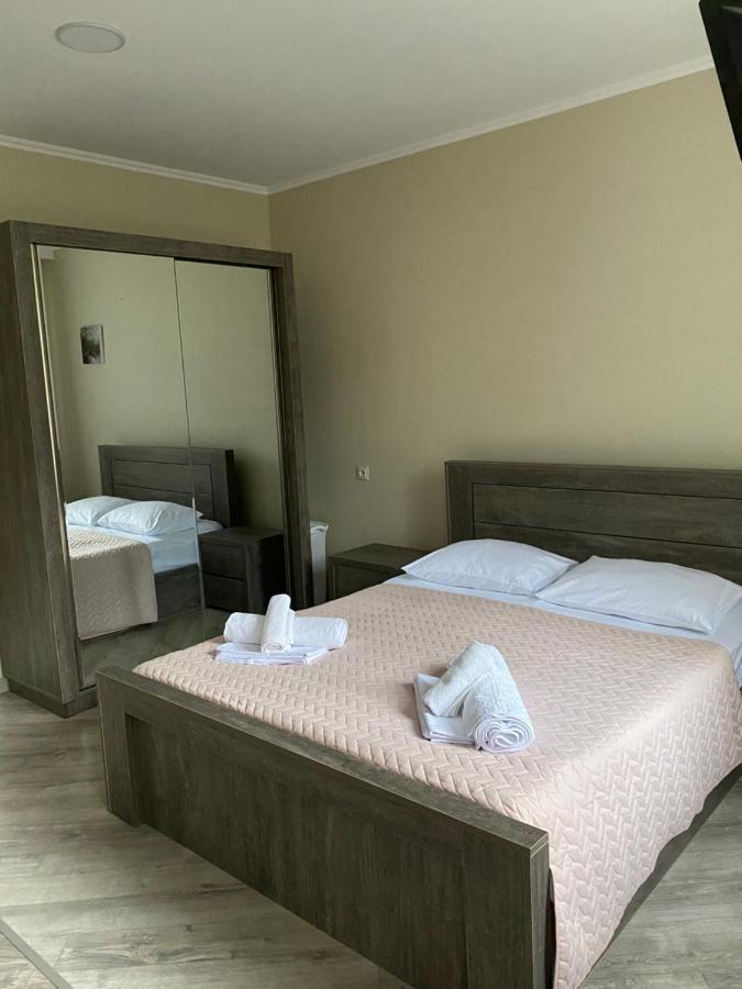 Nikani1 Bordzjomi Buitenkant foto
